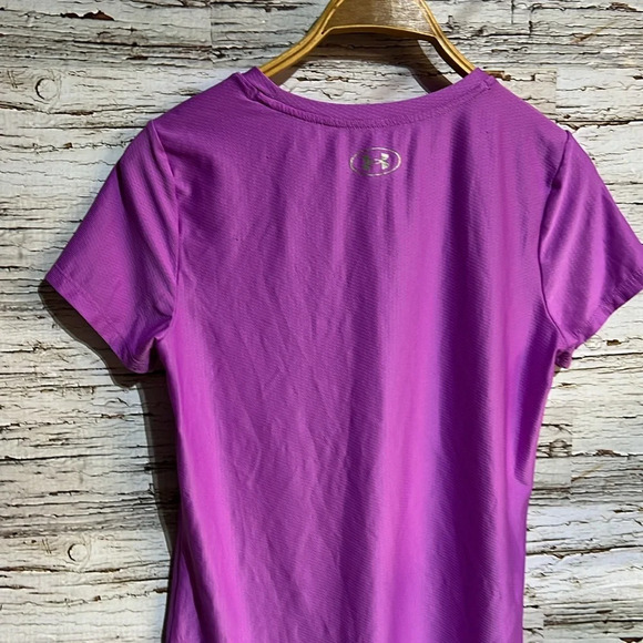 Under Armour short sleeve shirts size small - Picture 5 of 6